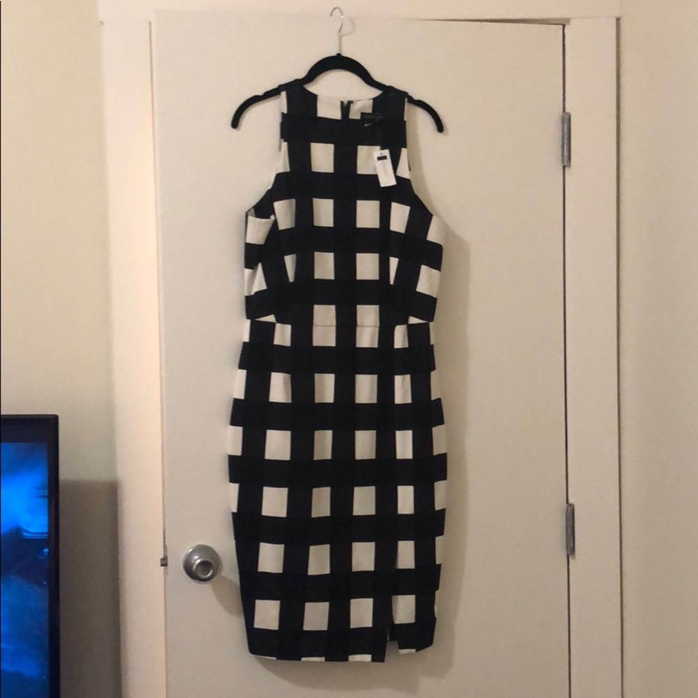 Never been worn: Banana Republic Gingham dress